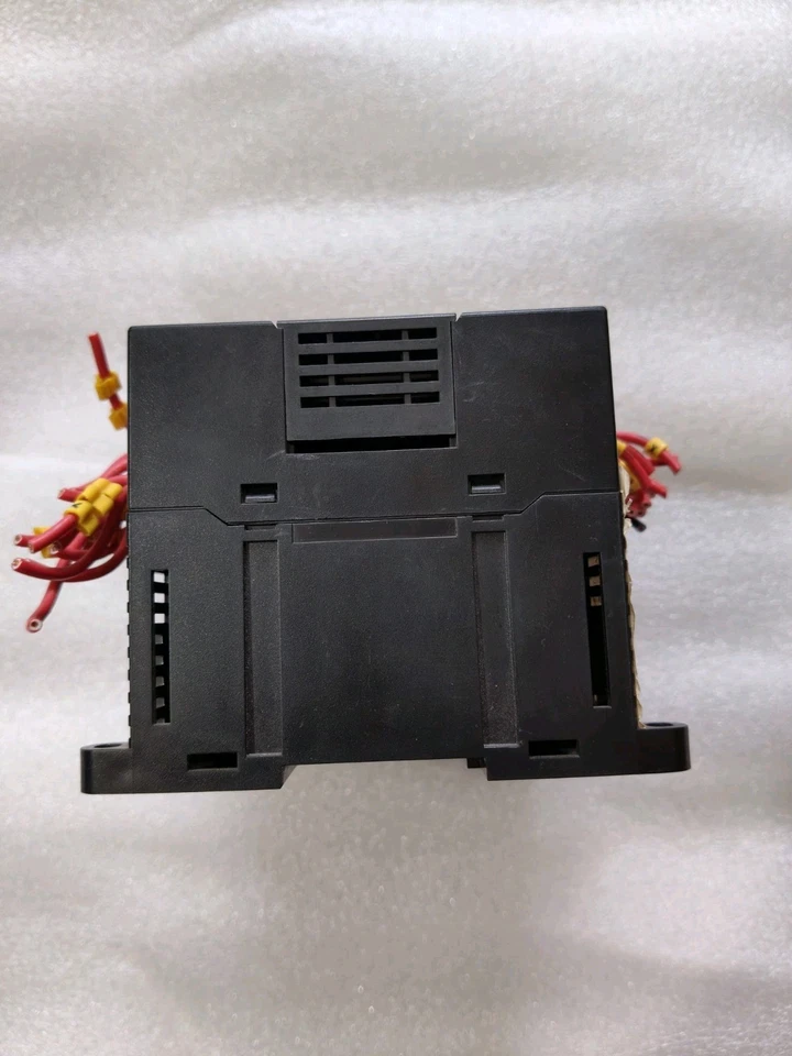 OMRON CP1E-E30DR-A PROGRAMMABLE CONTROLLER TESTED OK